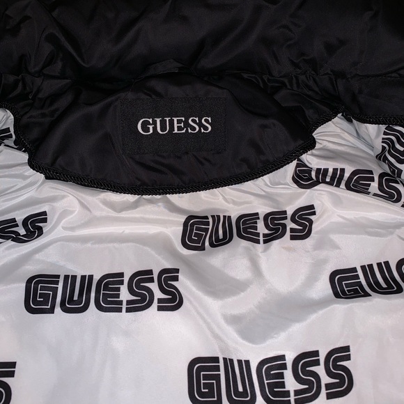 GUESS Puffer Jacket - Picture 3 of 6